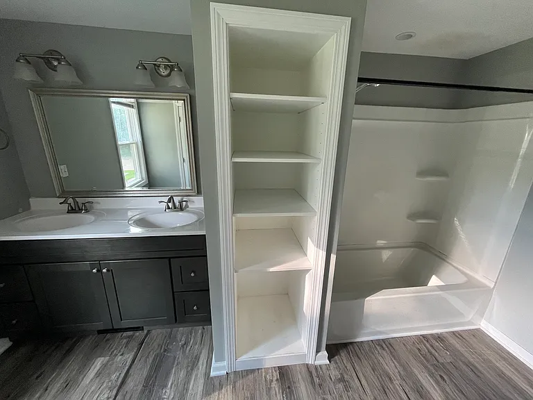 Bath with double vanity