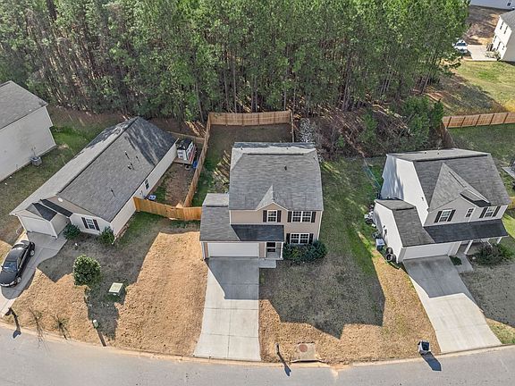 4th image of 148 Evvalane Dr
