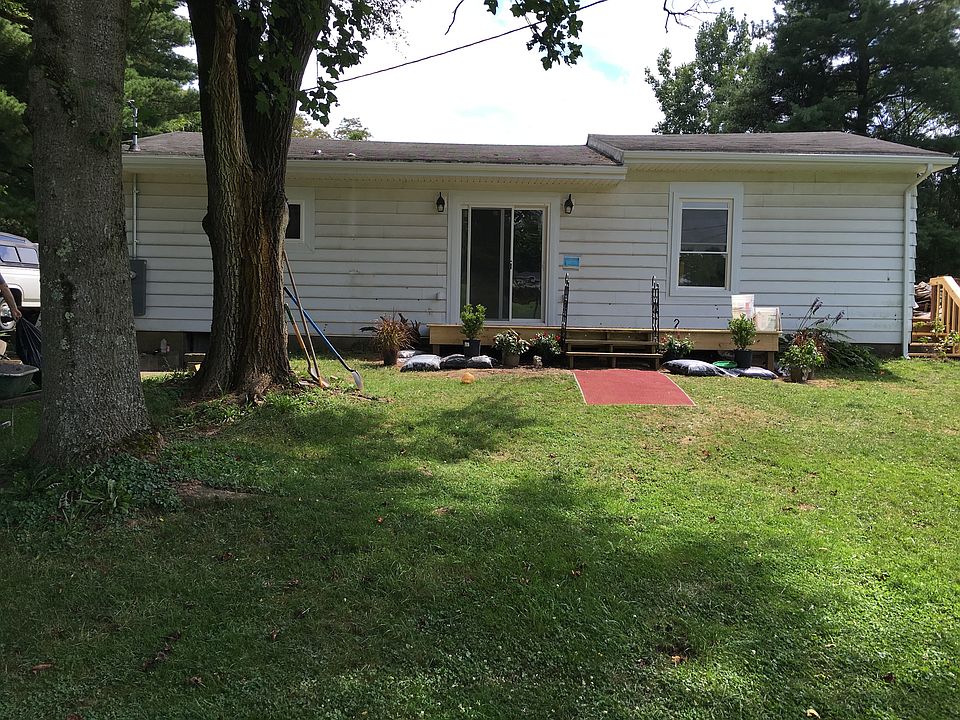 2nd image of 52 McCormick Rd