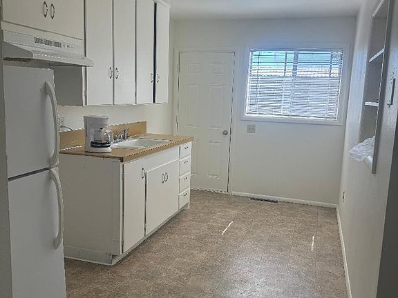 4th image of 1342 Elmwood Cir
