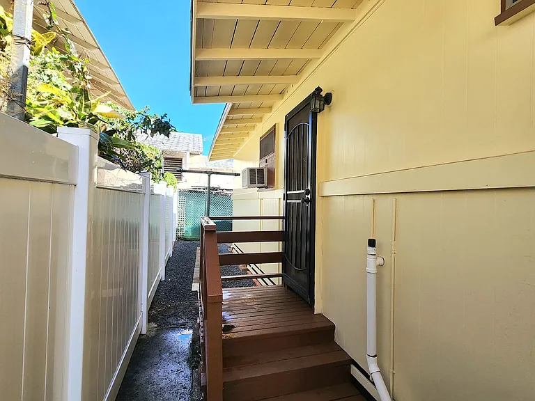 3286A Winam Ave — Photo 8