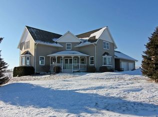 946 160th St, Hammond, WI 54015