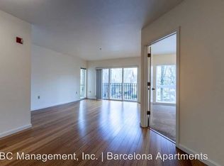 210 NW 20th Ave APT 204, Portland, OR 97209