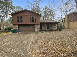 7801 Lassie Ln, Little Rock, AR 72204