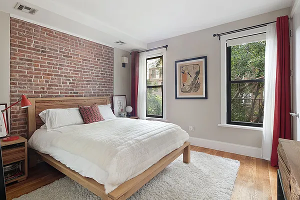 Sold by Compass | media 6