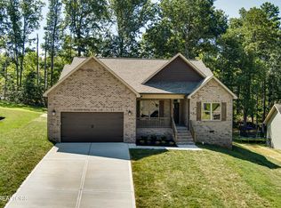 589 Carrington Blvd, Lenoir City, TN 37771