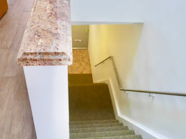 110 Graham Avenue image 4 of 18