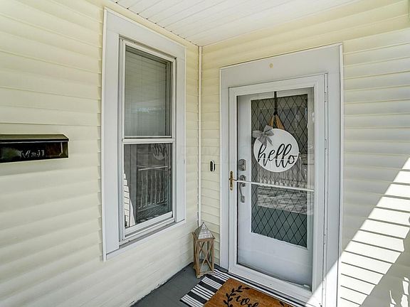 5th image of 225 Park St