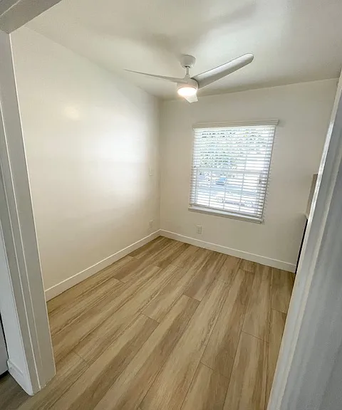 421 N Doheny Dr #14 — Photo 5