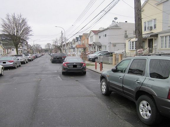 5th image of 10114 114th St