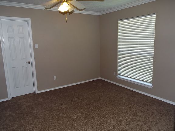 3rd image of 19419 Plantain Dr