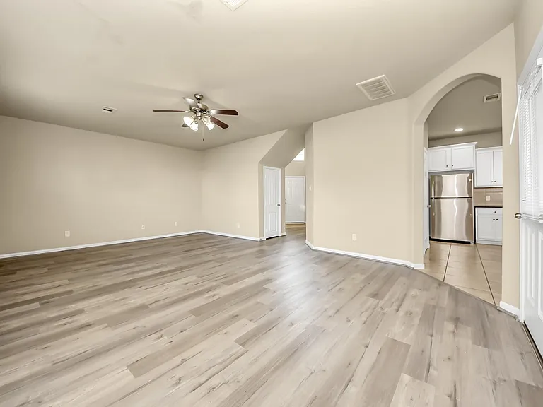 6106 Grassy Haven Ln — Photo 10