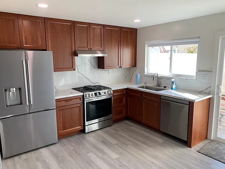 1722 Kingsdown Ct — Photo 6