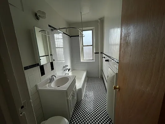 Rented by Zuz Realty | media 15