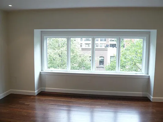 Rented by Sotheby's International Realty | media 7