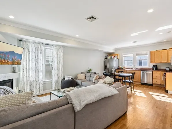 108 Emerson St APT 1, South Boston, MA 02127