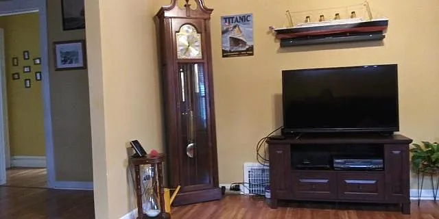 307 Hyde Park Ave photo 1