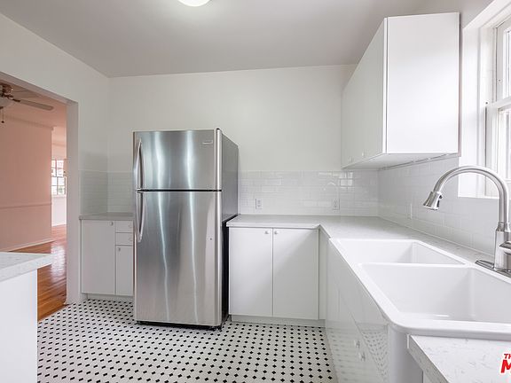 4th image of 847 Alandele Ave