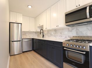 901 S Laflin St, Chicago, IL 60607