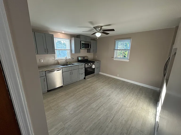 1924 Rockwell Rd #2 — Photo 1