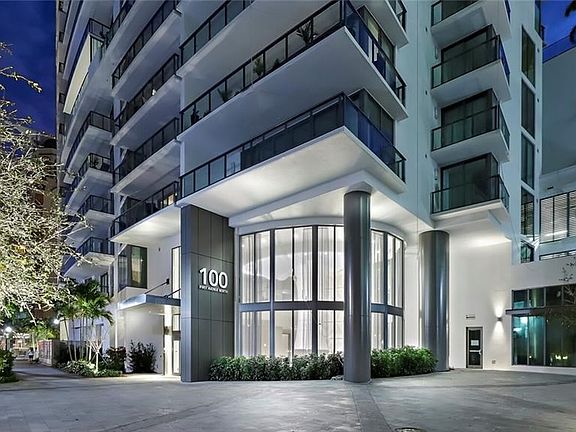 2nd image of 100 1st Ave N #3901