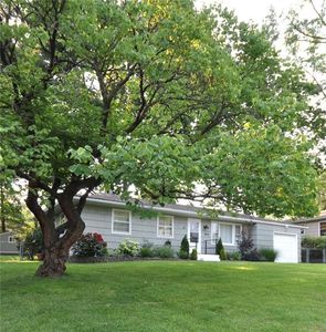 4524 N Olive St, Kansas City, MO, 64116