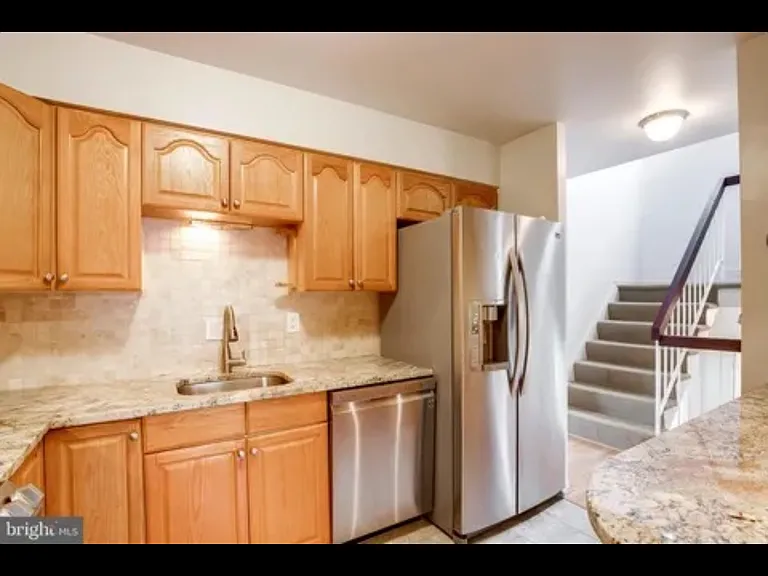 3015 Hickory Grove Ct — Photo 7
