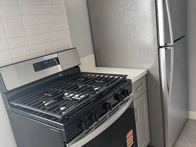 5635 Auckland Ave #1 — Photo 11