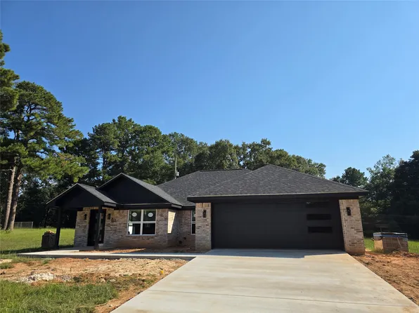 401 Campbell St, Daingerfield, TX 75638