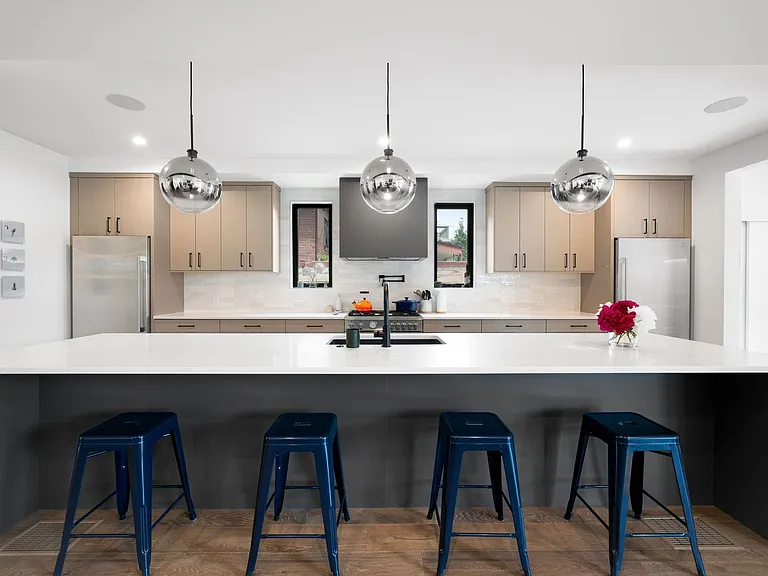 2498 Wolff St — Photo 10