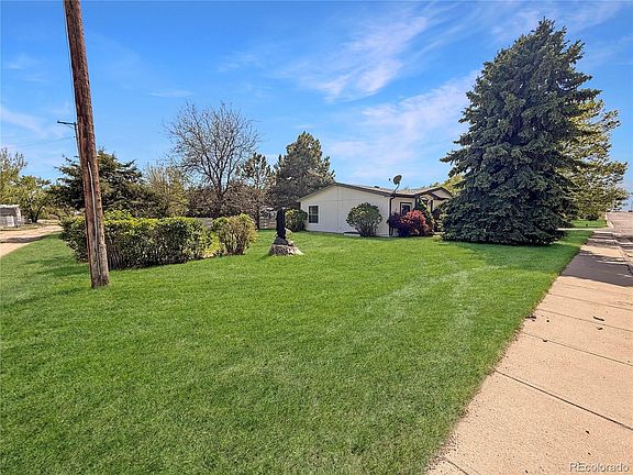 4th image of 205 E 8th Street
