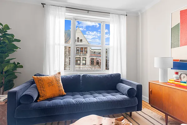 Sold by Compass | media 14