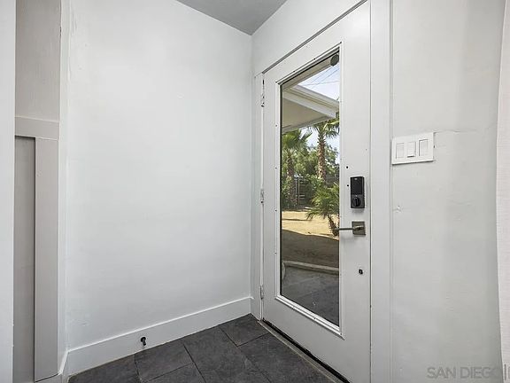 4th image of 1211 E Mission Rd