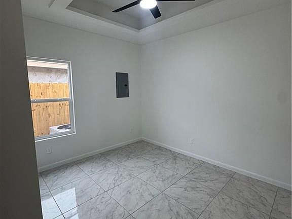 4th image of 5804 Notre Dame Ave #2