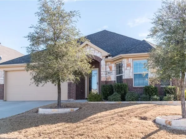 8617 Vista Royale Dr, Fort Worth, TX 76108
