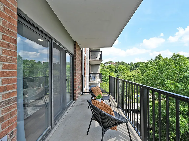 1815 William Howard Taft Rd #701 — Photo 24