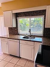 4th image of 8136 NW 21st Ct