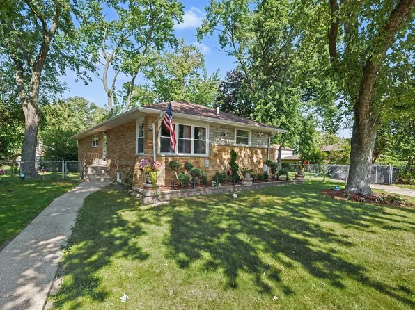 908 E 159th Pl, South Holland, IL 60473