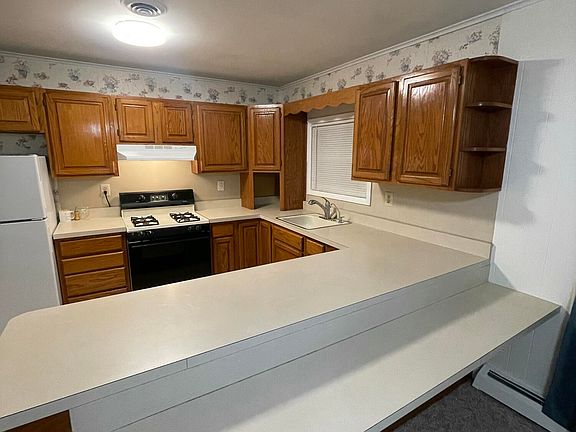 4th image of 79 Montserrat St