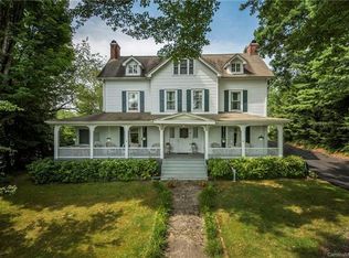 55 Love Ln, Waynesville, NC 28786