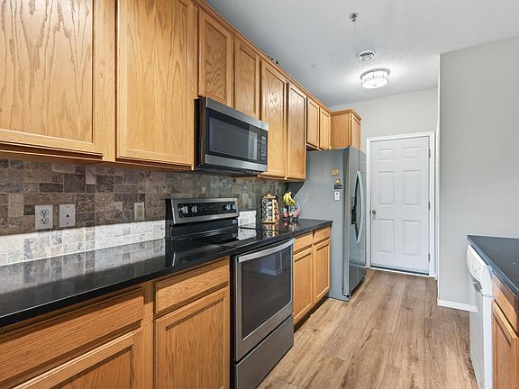 5th image of 11304 Aberdeen Cir NE Unit B