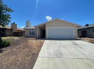 1040 Chagal Ave, Lancaster, CA 93535