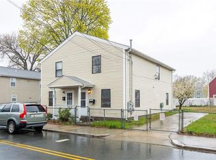 381 Blackstone St, Providence, RI 02907