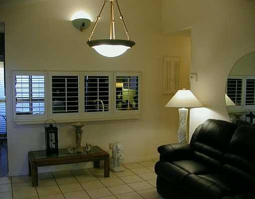 5th image of 5281 Mendoza St