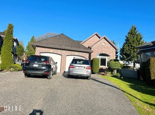 9493 163rd St, Surrey, BC V4N3C5