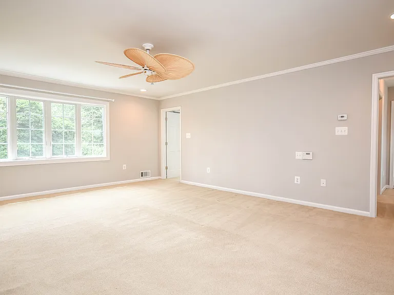 1211 Vinita Ln — Photo 24