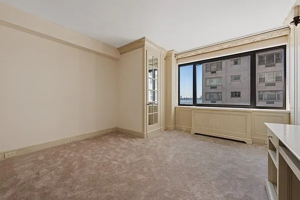 Sold by Compass | media 24