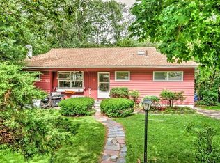 14 Lake Shore Rd E, Stockholm, NJ 07460