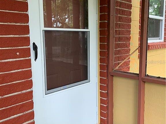 4th image of 222 S East St