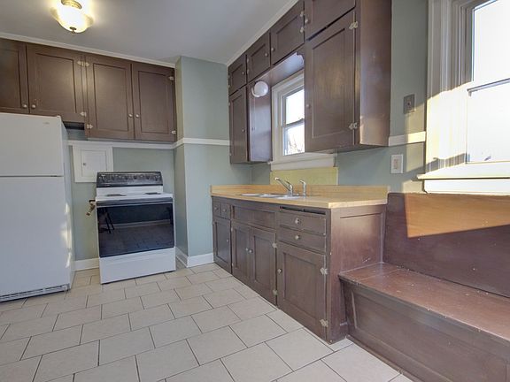 2nd image of 1135 11th Ave #732